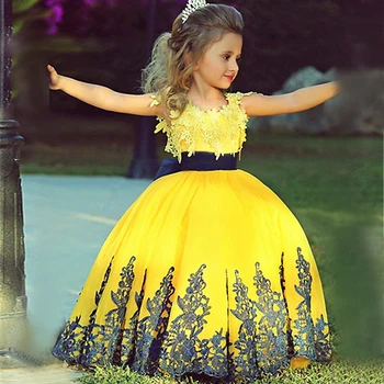Sprievod Šaty Princeznej, pornstars Pozlátko plesové Šaty, Čipky Žltá plesové Šaty, Roztomilý Kvet Dievča Šaty 2017 s Čiernym Krídlom
