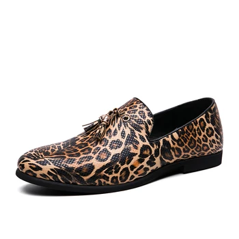 2020 Mens topánky zapatos hombr British Jeseň kožené topánky platformu leopard vytlačené Mužov kvality šaty topánky oxfords na svadbu