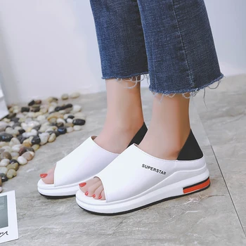 2020 Nové Módne Ženy Sandále Jar Leto Platformu Sandál Topánky Žena Típat Prst Kožené Pláži Bežné Sandalias Mujer Plus Veľkosť
