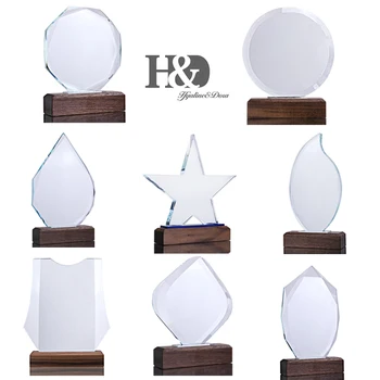 H&D Prispôsobené Crystal Trofej Prispôsobené Logo, Text, Laserom Vygravírované Jasné Paperweight Drevený Základ Ocenenia Suvenír Zdarma Gravírovanie
