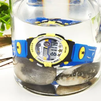 Nové v roku 2017 OHSEN Digitálny LCD Šport Chlapcov Deti Náramkové hodinky Fialová gumičky, Alarm, Dátum, Hodiny Plávania Nepremokavé Deti pozerajú
