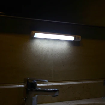 BECOSTAR Prenosné PIR Senzor LED Kabinetu Nočné Svetlo Batérie Powered Nastaviteľné LED Panel Skriňa na Čítanie