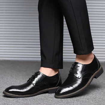 QFFAZ Mužov Šaty Topánky Mužov Formálne Topánky Kožené Luxusné Módne Svadobné Topánky Mužov Business Bežné Oxford Topánky